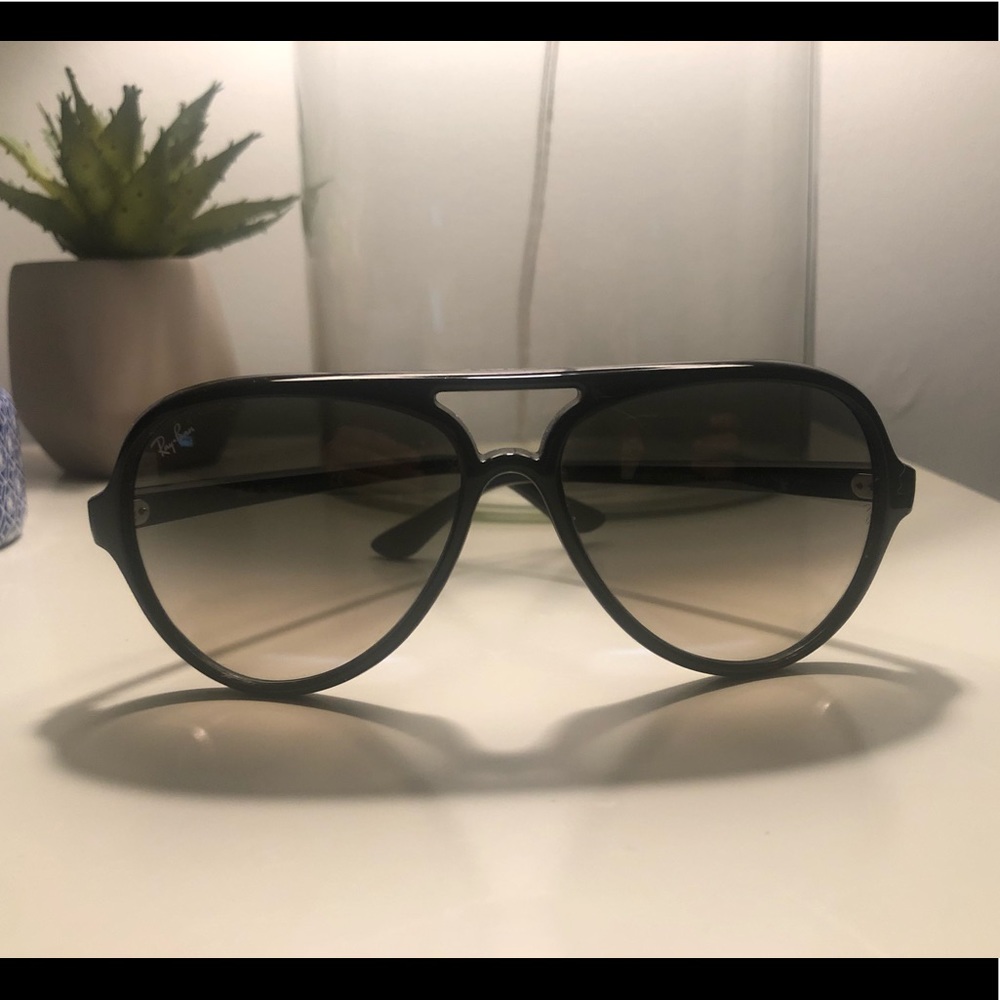 Ray-Bans Cat 5000 Sunglasses